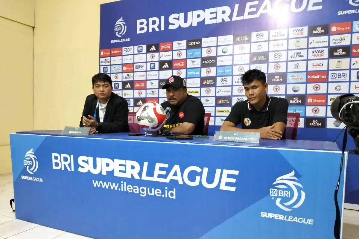 Semen Padang Takluk 0-2 dari Persib, Terpuruk di Zona Degradasi
